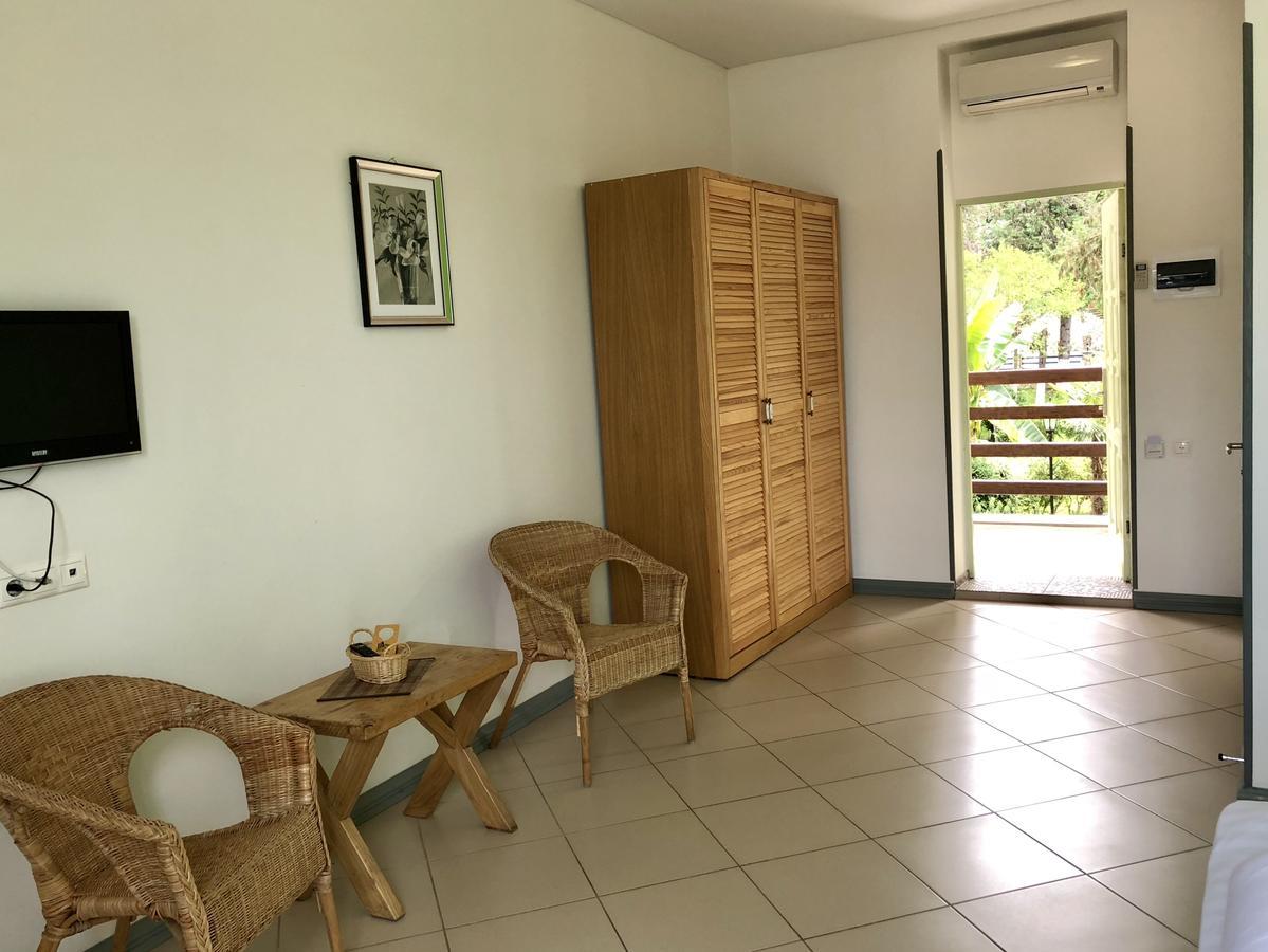 HELIOPARK Gora Bagrata Hotel Sukhumi Bagian luar foto